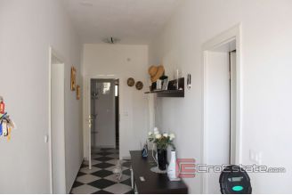 018 2031 35 near rogoznica house with sea view for sale