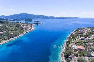 07 2013 127 Korcula first row land for sale
