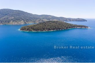 07 2013 127 Korcula first row land for sale