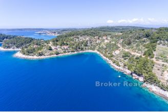 07 2013 127 Korcula first row land for sale