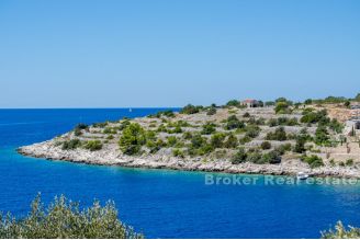07 2013 127 Korcula first row land for sale