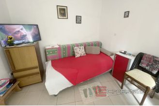 007 5090 30 split studio apartment for sale
