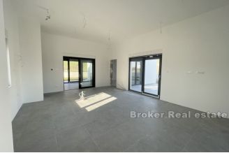 015 2035 24 kastela with swimming pool for sale