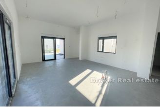 015 2035 24 kastela with swimming pool for sale