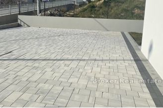 015 2035 24 kastela with swimming pool for sale