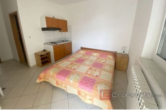 011 2043 15 near zadar seafront apartment house for sale