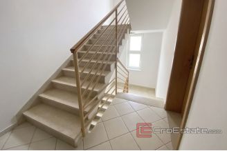 011 2043 15 near zadar seafront apartment house for sale