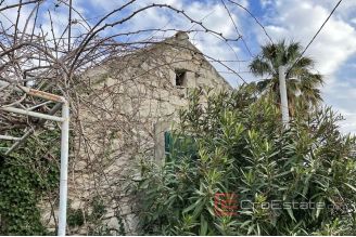 003 5091 30 near split old stone house for sale