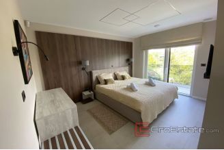 020 2043 16 near sibenik luxury villa with pool for sale