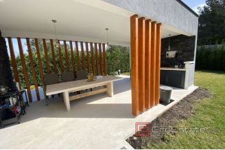 020 2043 16 near sibenik luxury villa with pool for sale