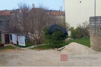 009 5093 30 island korcula old stone house seafront for sale