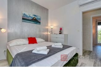 020 2022 331 near zadar modern villa with pool for sale