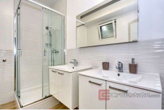 020 2022 331 near zadar modern villa with pool for sale