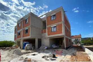 010 2036 26 near trogir apartments near sea for sale