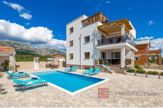 014 2043 20 near zadar villa with pool for sale
