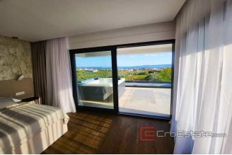 015 2021 301 Kastela modern villa with pool for sale