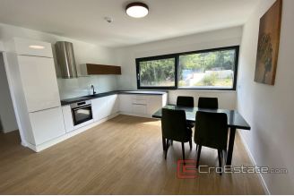 020 2043 21 near split modern villa with pool for sale