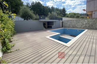 020 2043 21 near split modern villa with pool for sale