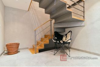 012 2035 29 Split apartment with three rooms for sale