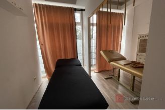 012 2030 28 Split Kman Business premises near the city center for rent