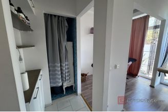 012 2030 28 Split Kman Business premises near the city center for rent