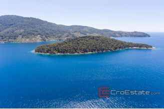 08 2013 129 Korcula second row land for sale