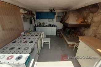 019 2016 496 near omis semi detached house with sea view for sale