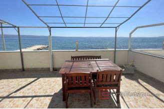 018 2036 28 near split house first row to the sea for sale