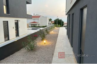 008 2040 21a Island of Pag luxury penthouse with sea view for sale