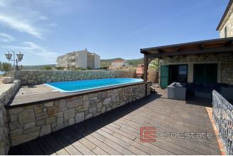 020 5100 30 Zadar house first row to the sea for sale