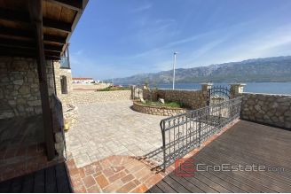 020 5100 30 Zadar house first row to the sea for sale