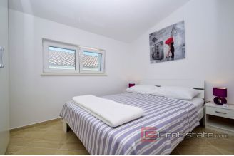 012 2029 36 near sibenik apartment house first row to the sea for sale