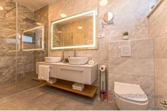 020 2021 302 Zadar villa first row to the sea for sale1