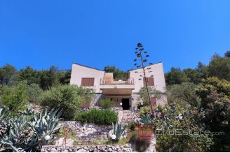 011 2029 37 near trogir house first row to the sea for sale