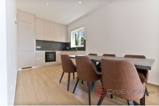 020 2022 335 Rogozinica Apartments near the sea for sale