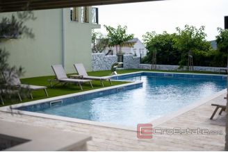 020 2022 335 Rogozinica Apartments near the sea for sale