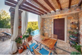 019 2018 189 Hvar unique stone house by the sea for sale