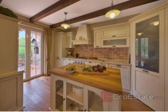 019 2018 189 Hvar unique stone house by the sea for sale