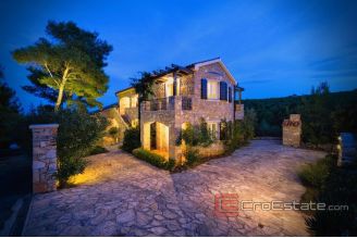 019 2018 189 Hvar unique stone house by the sea for sale