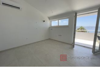 011 2030 29 Omis apartment in a new building for sale
