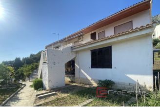 21 2036 34 Kastela apartment house for sale