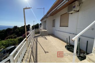 21 2036 34 Kastela apartment house for sale