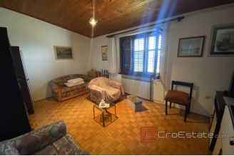 21 2036 34 Kastela apartment house for sale