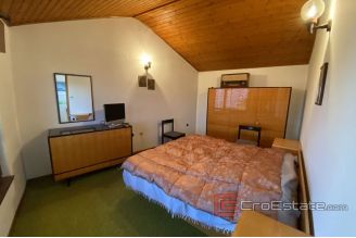 21 2036 34 Kastela apartment house for sale