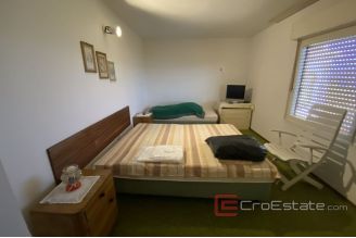 21 2036 34 Kastela apartment house for sale