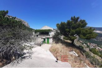 012 2016 497 Split area property with open sea view for sale