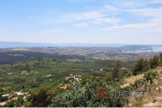 012 2016 497 Split area property with open sea view for sale