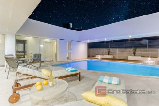 017 2026 88 Brac modernly designed villa for sale