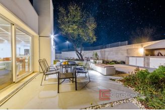017 2026 88 Brac modernly designed villa for sale