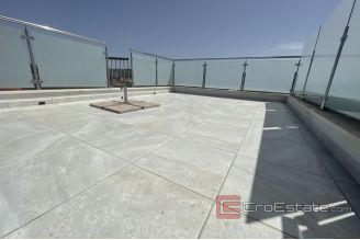 018 5105 30 Rogoznica house near the sea for sale1